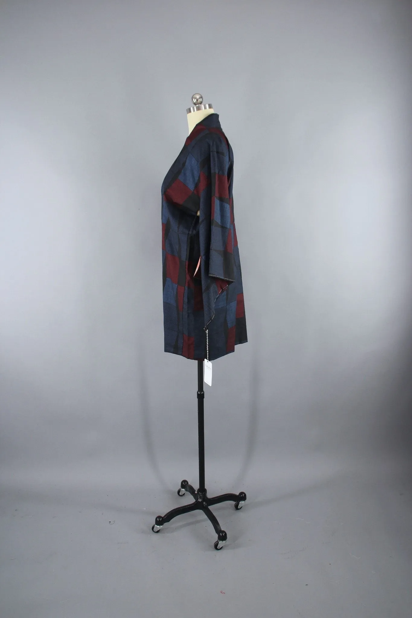 1970s Vintage Silk Haori Kimono Jacket Cardigan / Blue Maroon Tiles