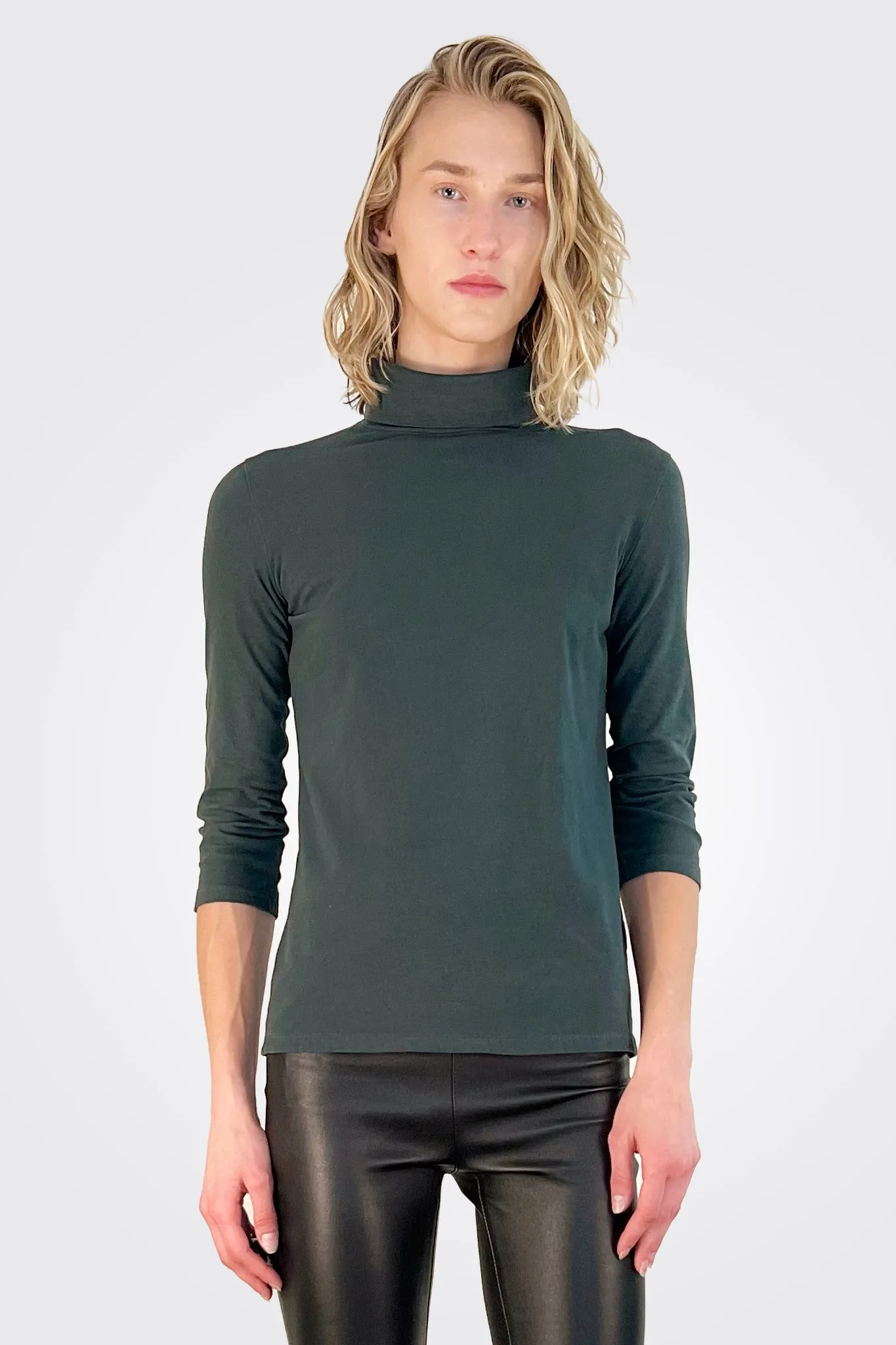 3/4 Sleeve Turtleneck - To