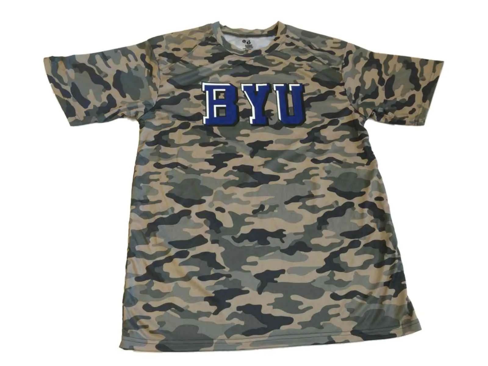 BYU Cougars Badger Sport Traditional Camo Short Sleeve Crew Neck T-Shirt (L)