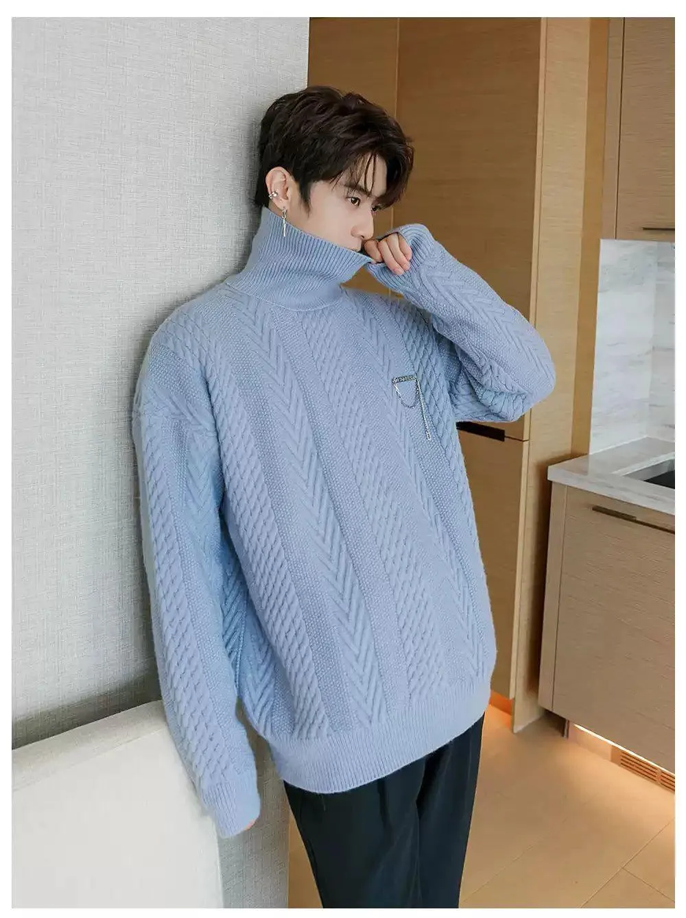 Chuan Cable Knit Cozy Fit Turtleneck