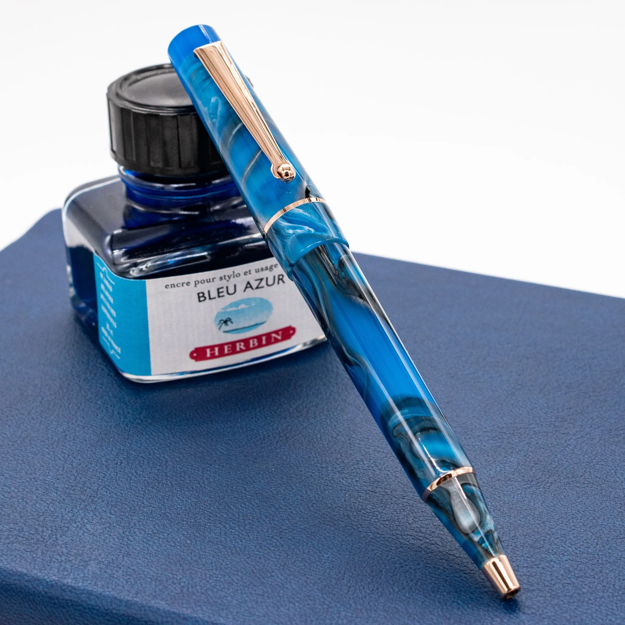 Delta Duna Ballpoint Pen - Blue Oasis