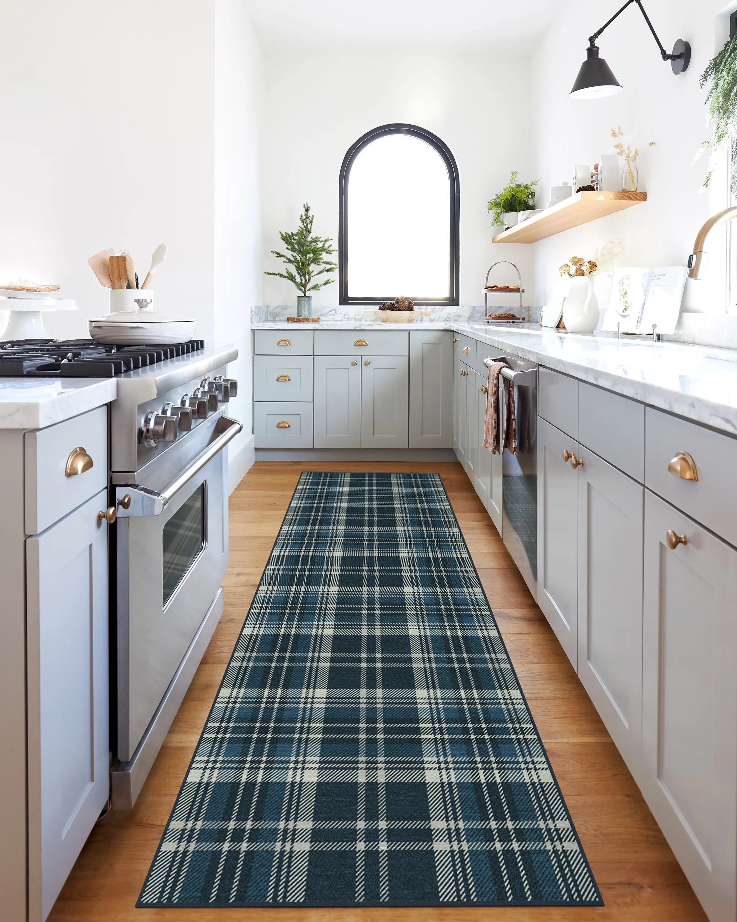 Dress Stewart Tartan Navy Tufted Rug