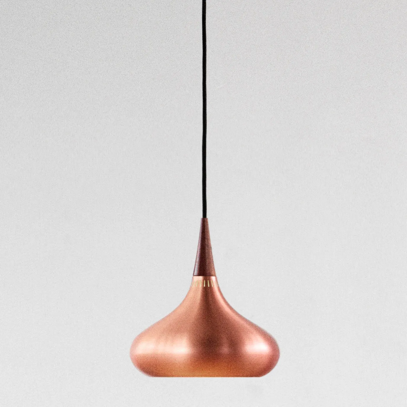 Fritz Hansen Orient™ Pendant Medium