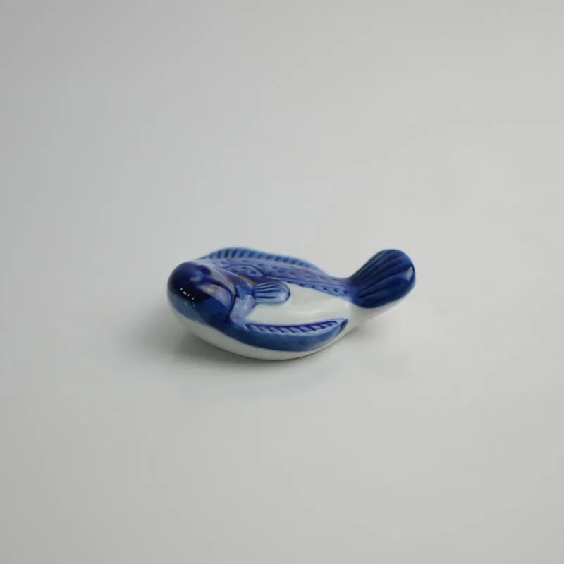 Gohobi Blue Fish Chopstick Rest