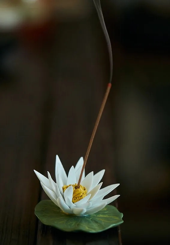 Gohobi Handmade Ceramic White Lotus & White Camellia Incense Holder Ornament