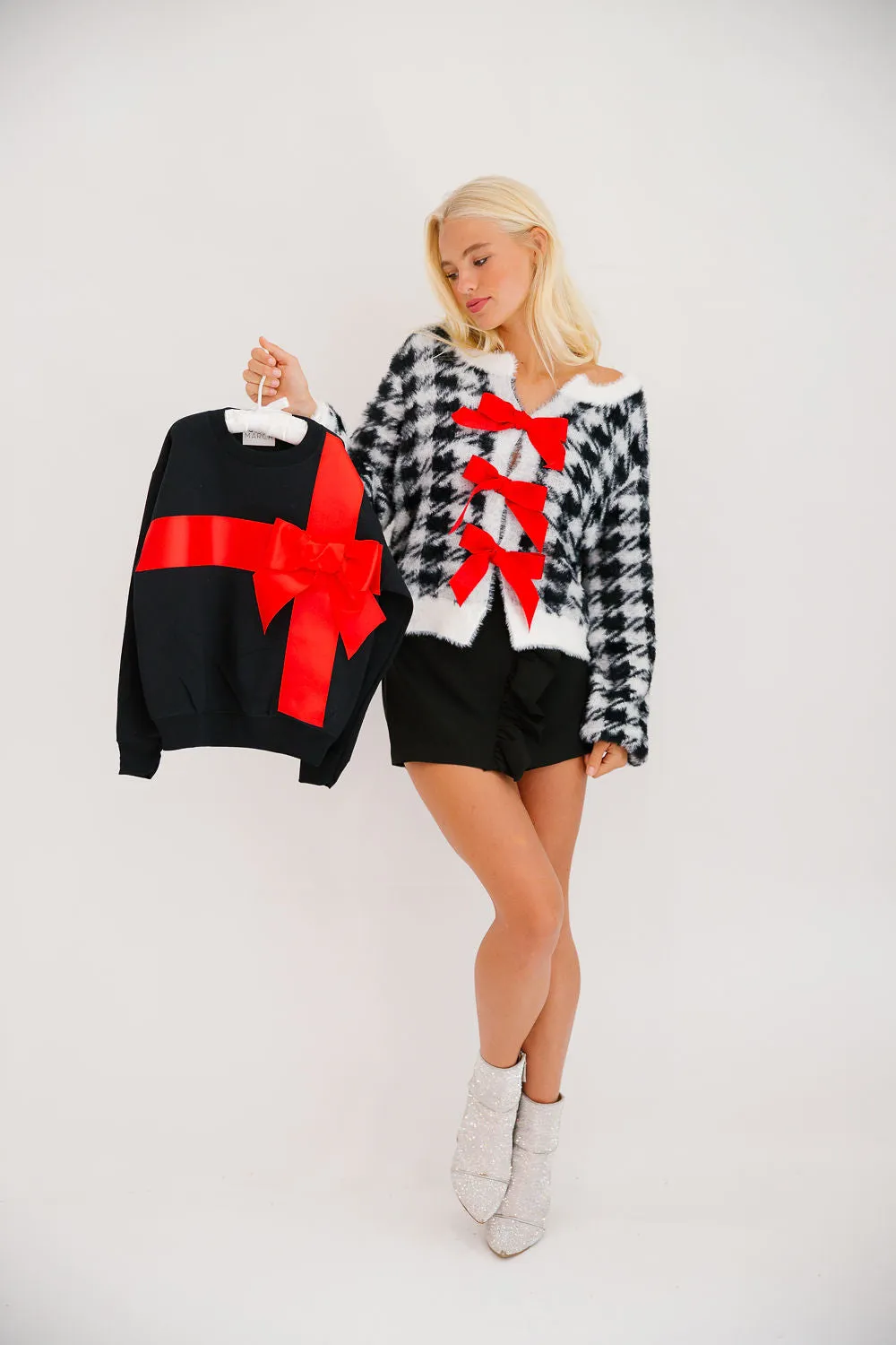 HOLIDAY SEASON HOUNDSTOOTH CARDIGAN