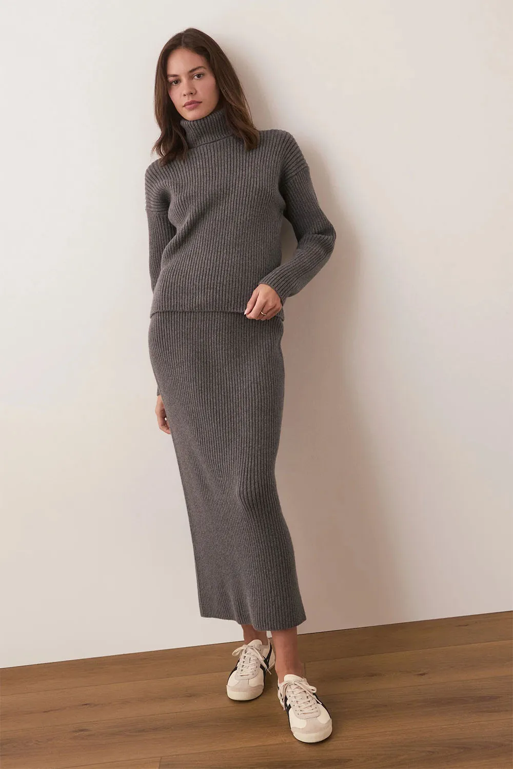 ISLA KNIT TURTLENECK