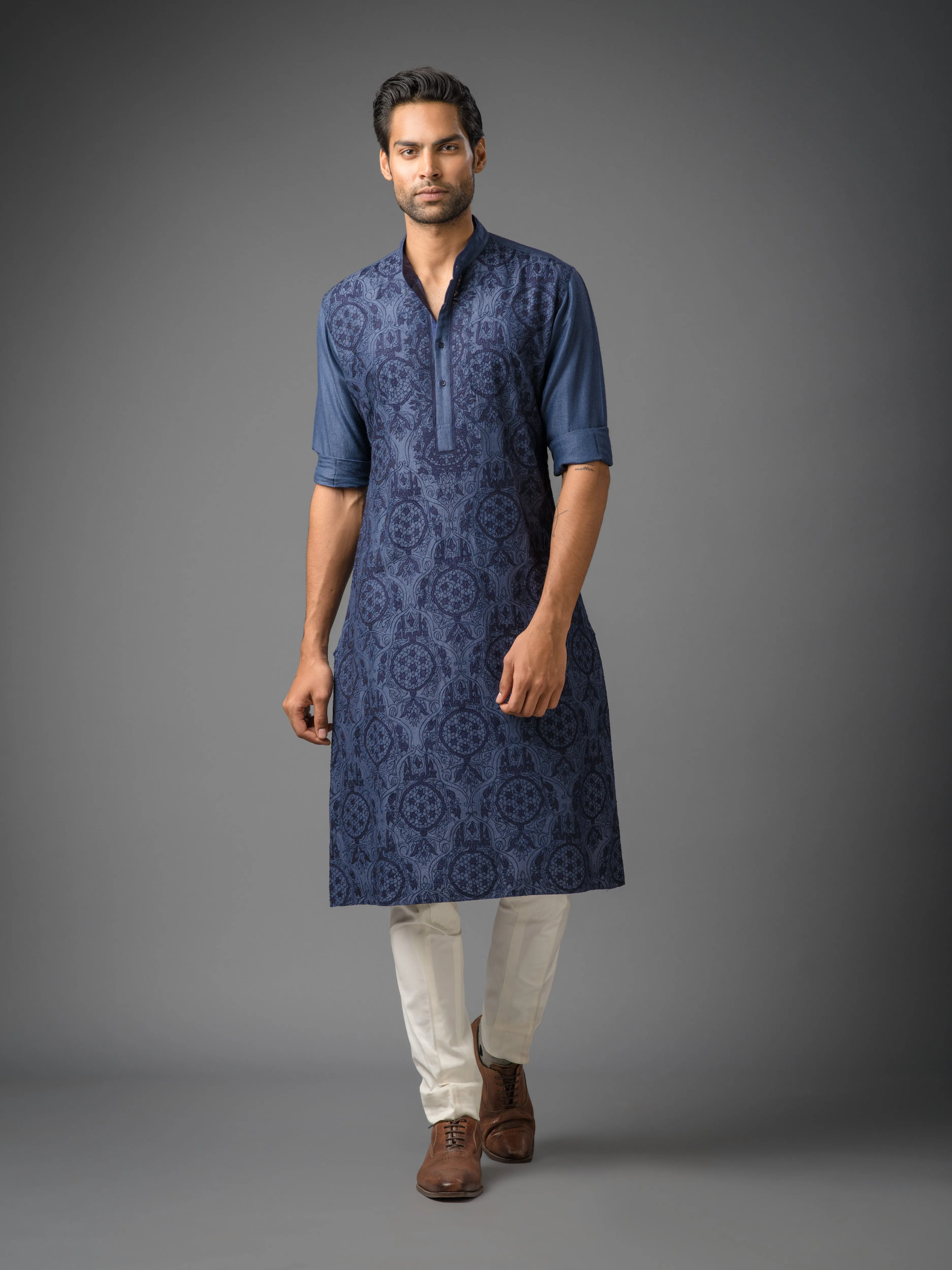 SMOKED CERULEAN EMBROIDERED KURTA