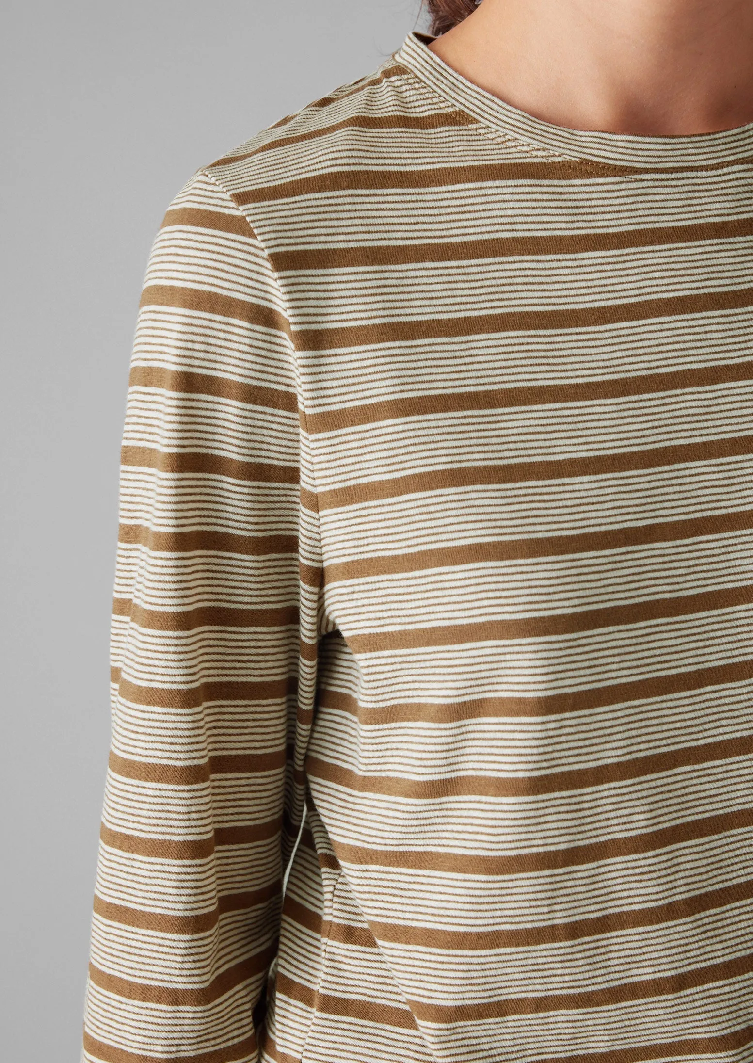 Stripe Crew Neck Tee | Ecru/Partridge