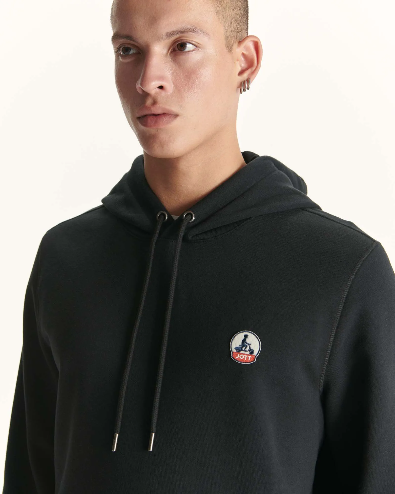 Sweat à capuche homme en coton biologique Noir Mataro