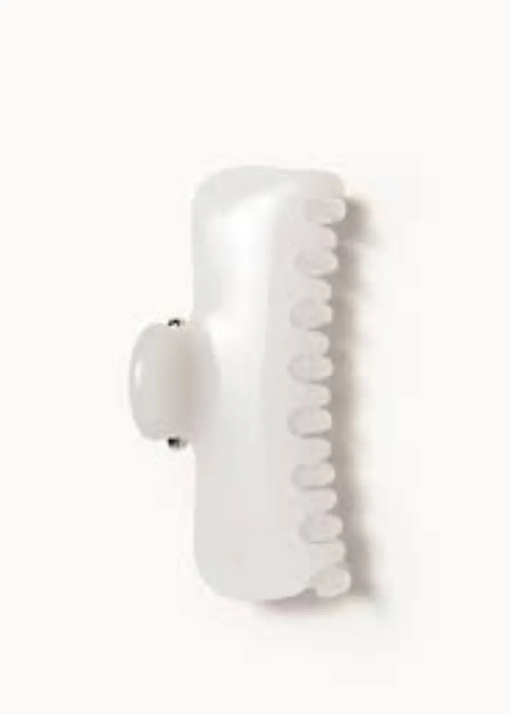 Undo Hairware Milkglass Claw Clip 2 "& 4"