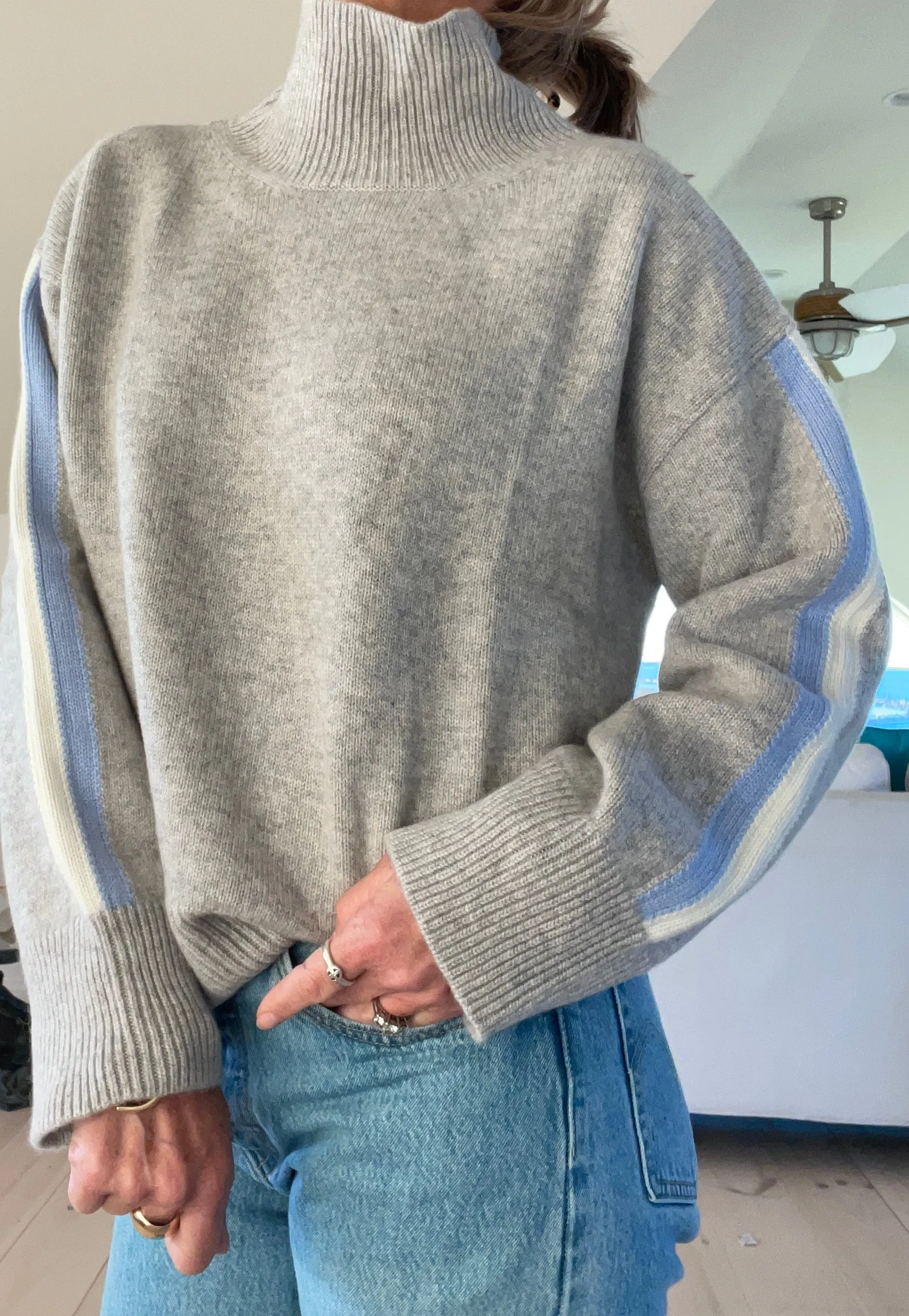 Women’s Retro 100% Cashmere Turtleneck Sweater