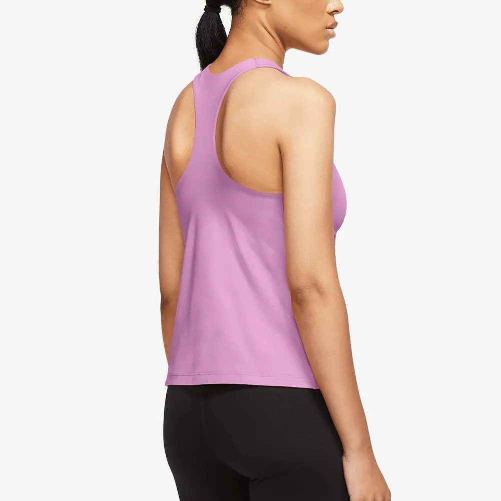 Women`s Swoosh Medium-Support Padded Sports Bra Tank Beyond Pink